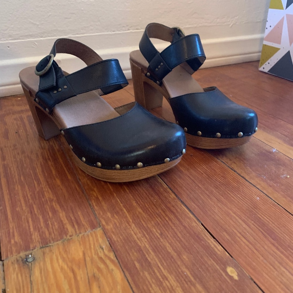 Dansko Dotty Sandal 7.5-8 (Worn Twice)